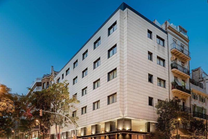 Ac Hotel Irla 4