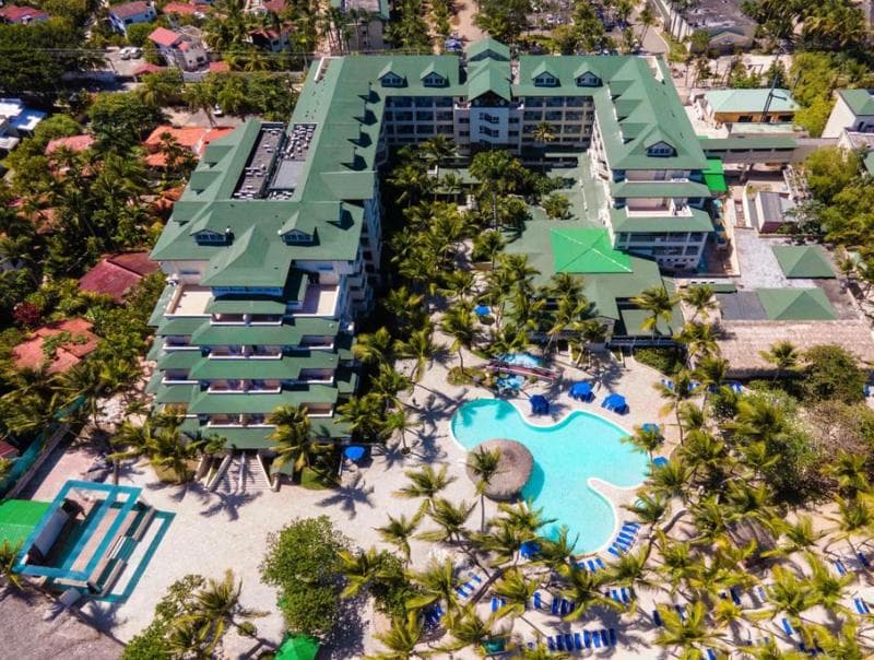 Coral Costa Caribe Beach Resort 4