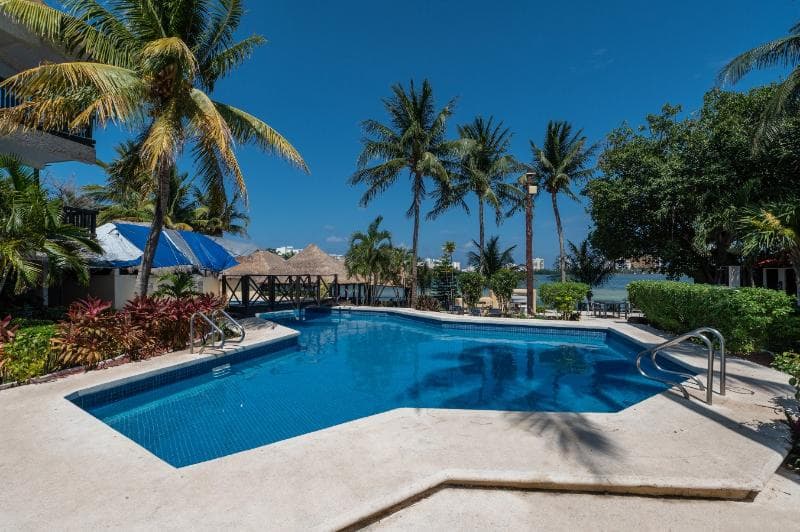 Hotel Faranda Imperial Laguna Cancun 4