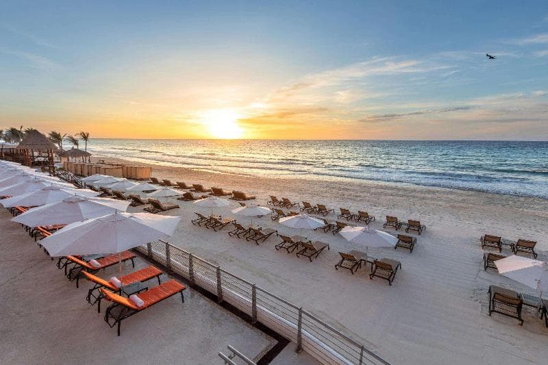 Beach Palace photo 1