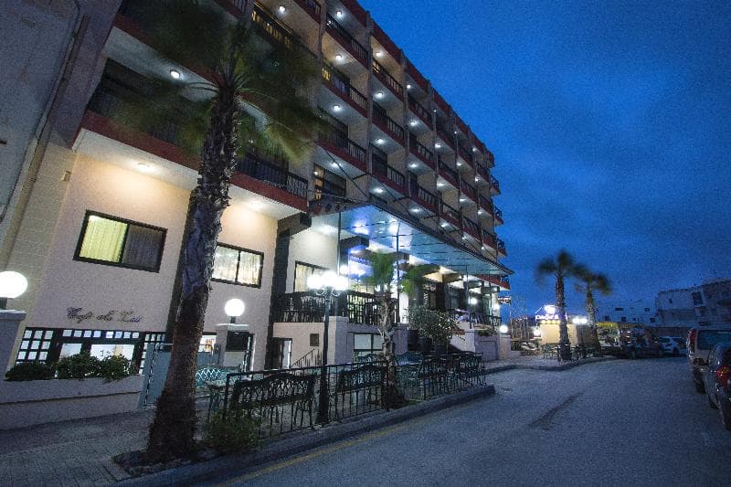 Canifor Hotel 2