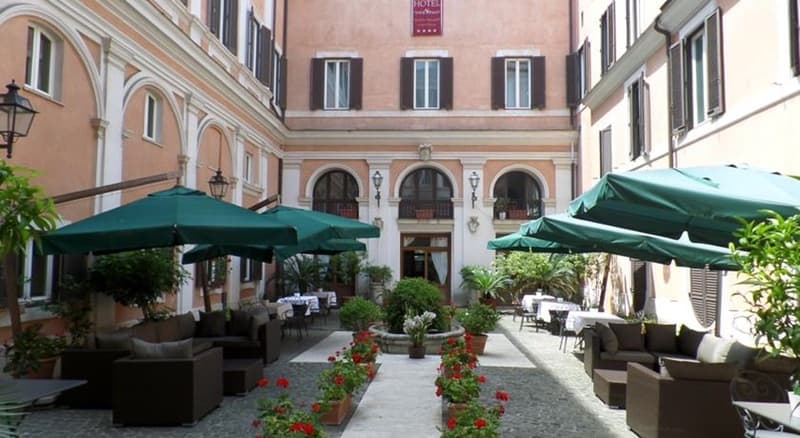 Hotel Antico Palazzo Rospigliosi 2