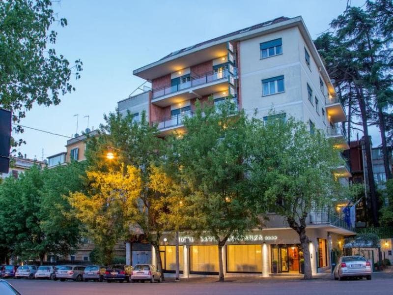Hotel Santa Costanza 5