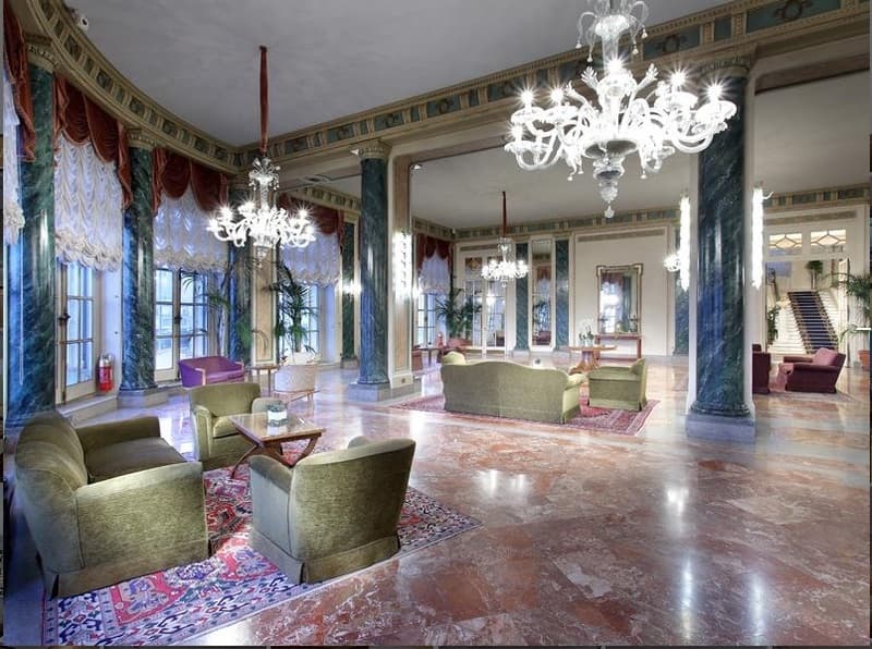 Eurostars Hotel Excelsior 5
