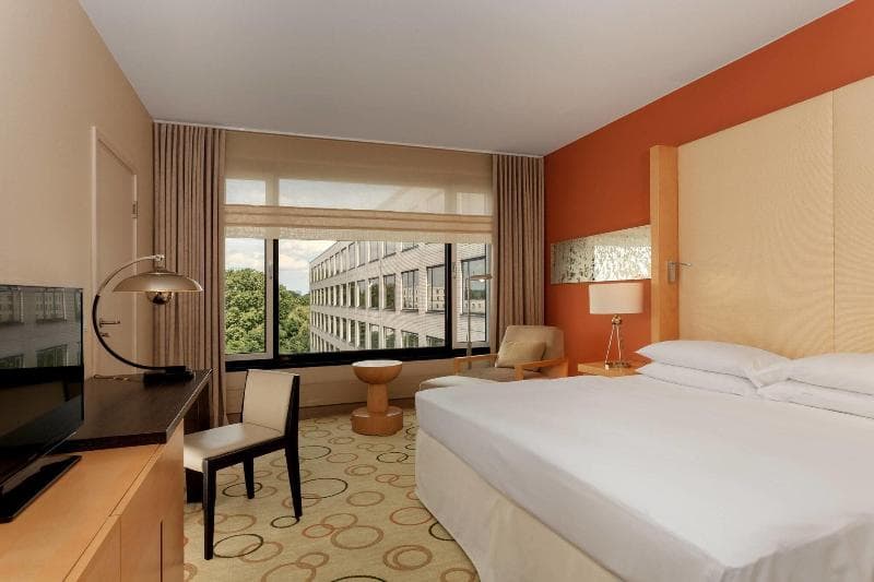 Sheraton Berlin Grand Hotel Esplanade 4