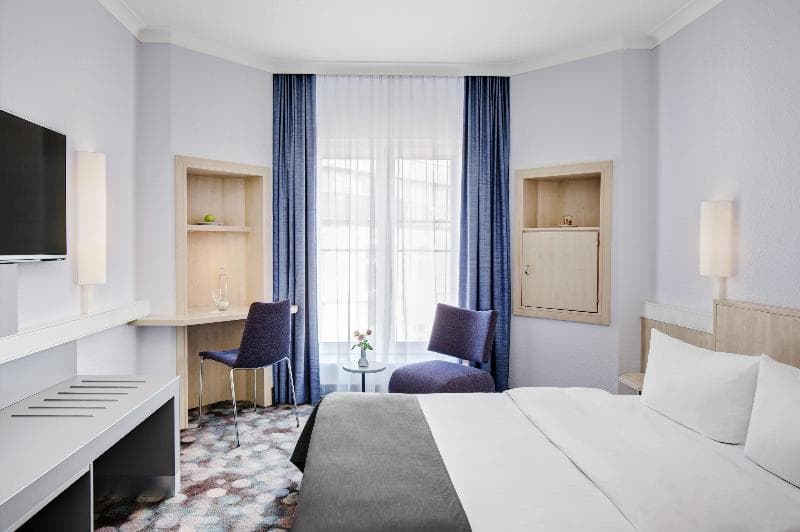 Intercityhotel Hamburg-Altona 3
