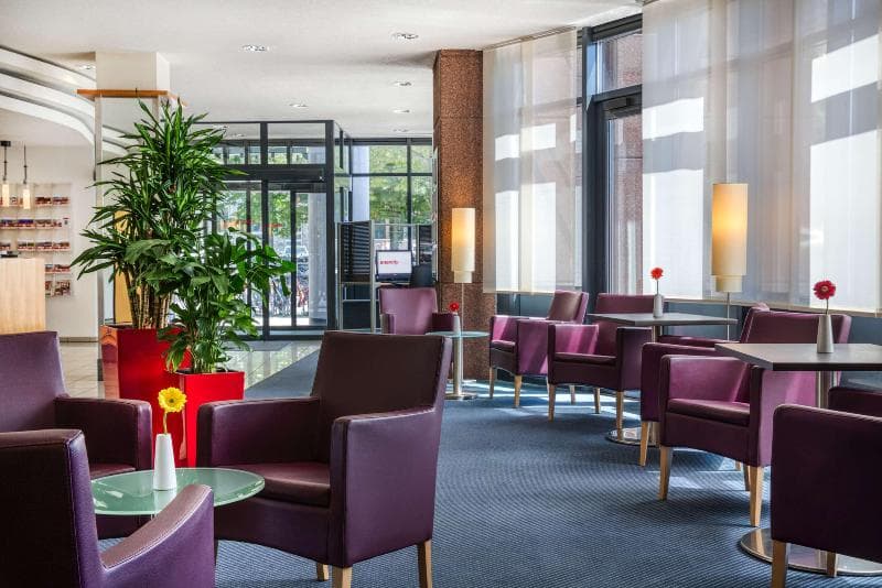 Intercityhotel Freiburg 4