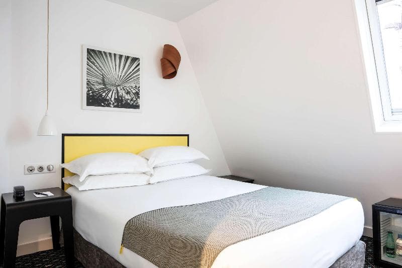 Palm Astotel 5