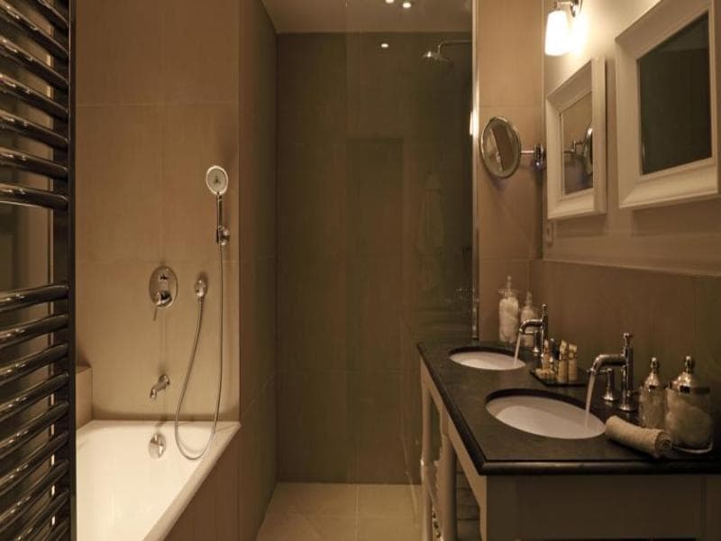 New Hotel Roblin 5