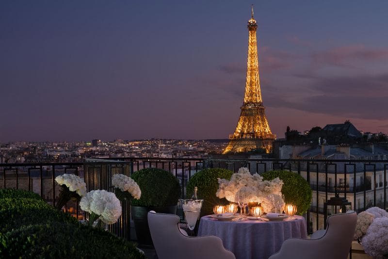 Four Seasons Hotel Paris 5