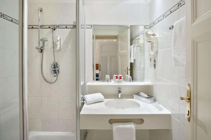 Hotel Astoria Vienna, Curio Collection By Hilton main