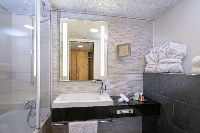 Hilton Zurich Airport 4
