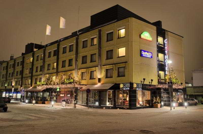 Arctic City Hotel main