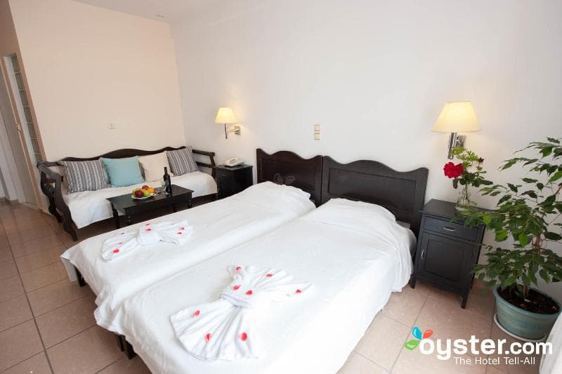 Theoxenia Hotel 4