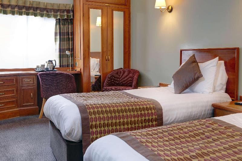 Plus Pinewood On Wilmslow Hotel Cheshire 5