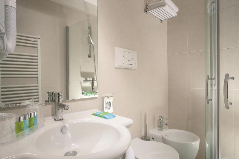 Quality Hotel Delfino Venezia Mestre photo 11