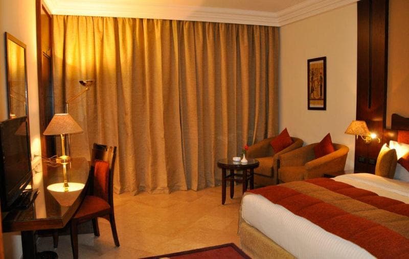 Aracan Eatabe Luxor Hotel 5