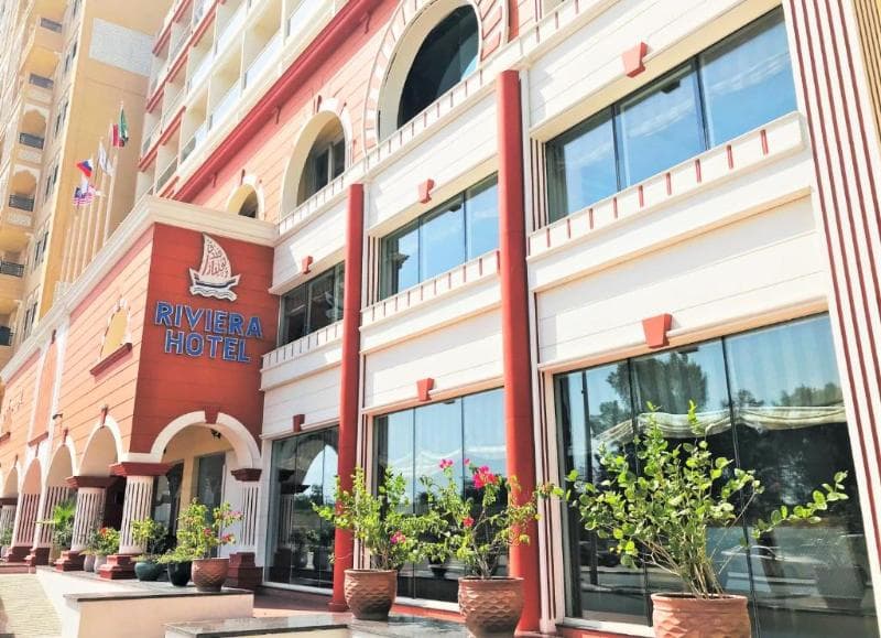 Riviera 3