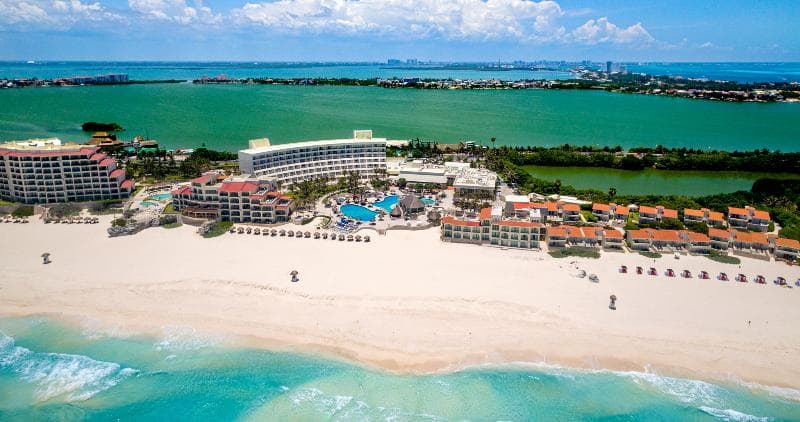 Grand Park Royal Cancun photo 1