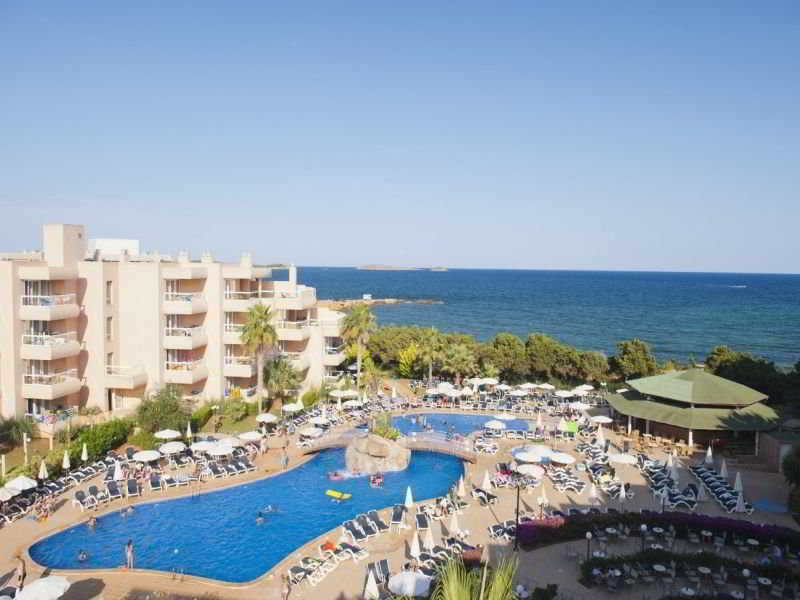 Tropic Garden Hotel & Apartments 4
