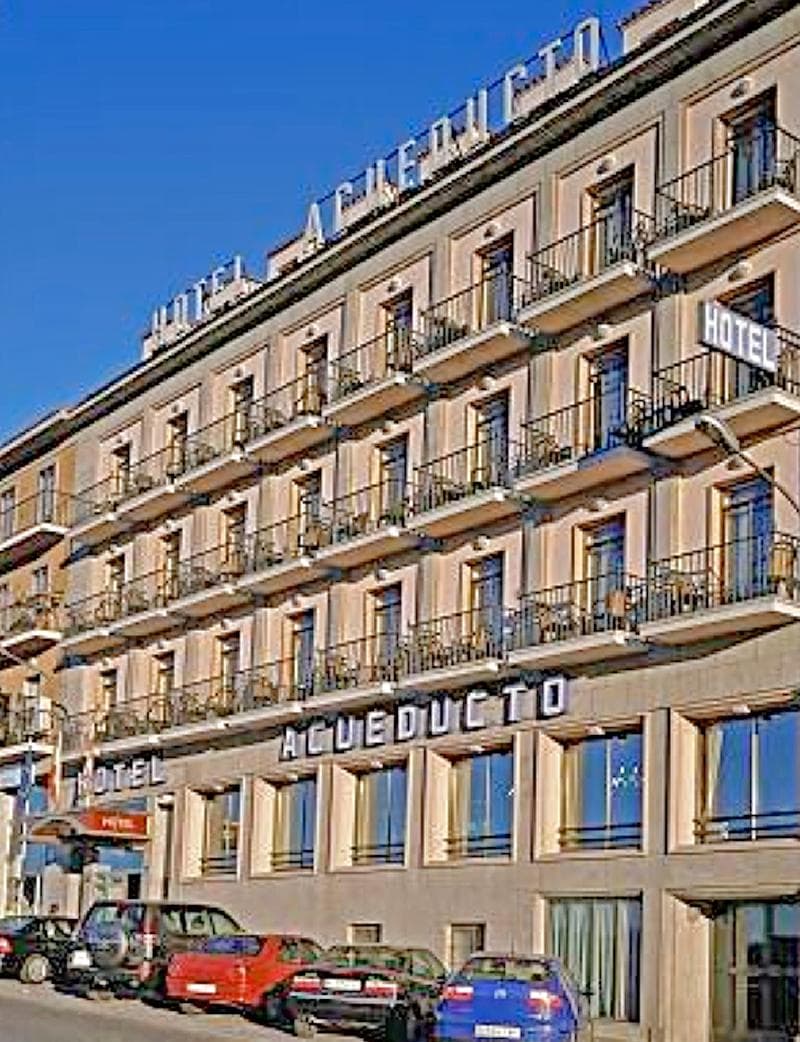 Hotel Acueducto 2