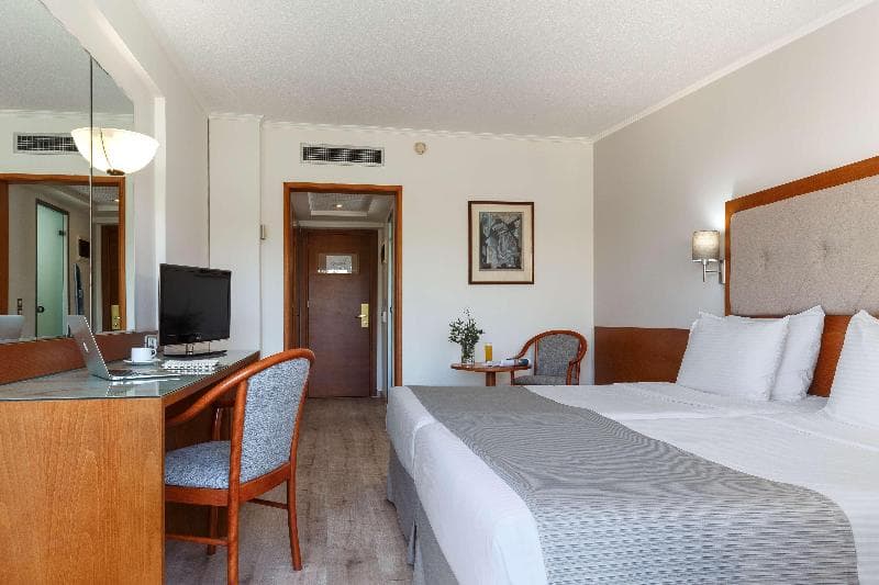 Best Western Plus Hotel Plaza 4