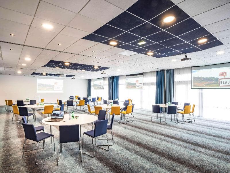 Novotel Beaune photo 1