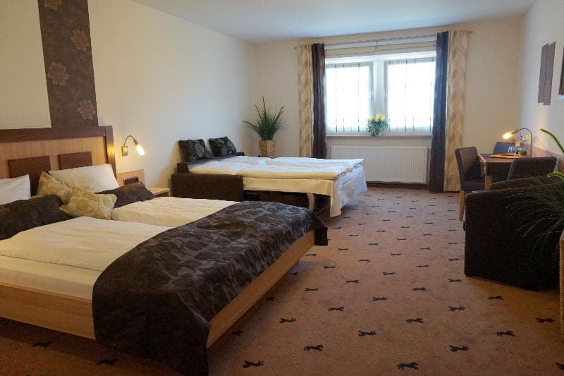 Hotel Rappen Rothenburg Ob Der Tauber 4