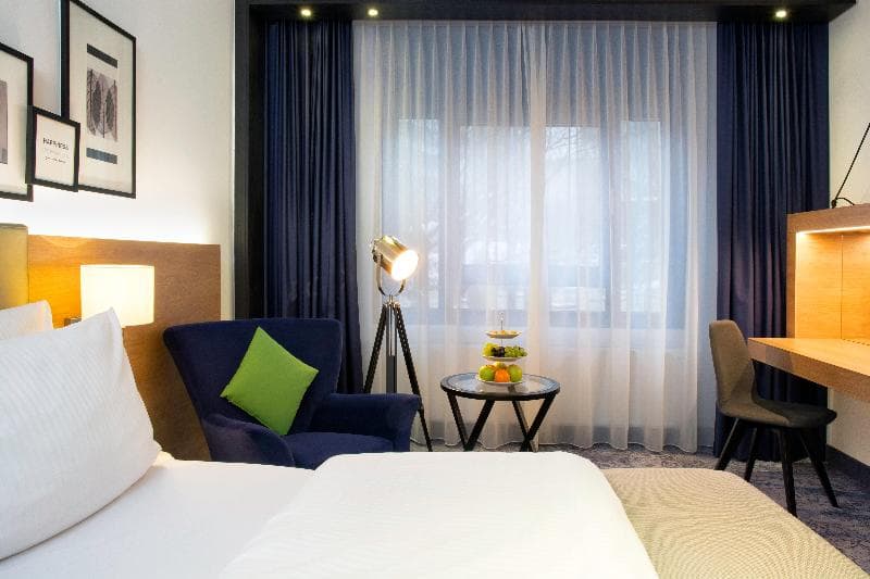 Holiday Inn Stuttgart 4