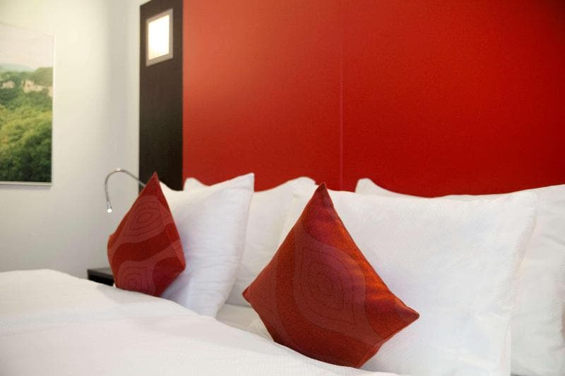 Ramada Encore Geneva 5