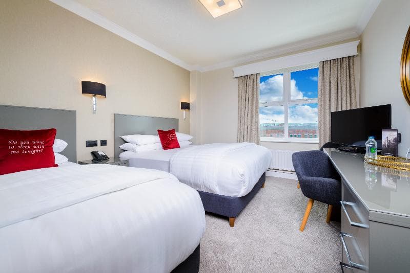 The Metropole Hotel 5