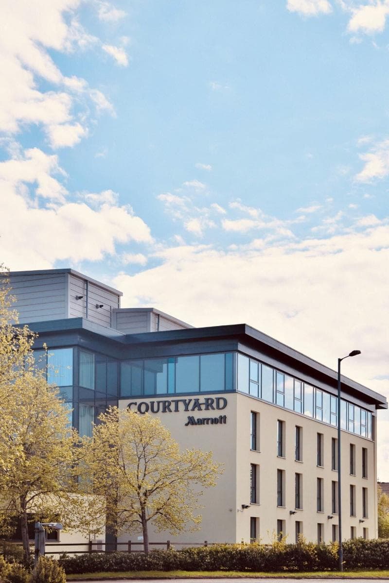 Courtyard by Marriott Glasgow Airport 5