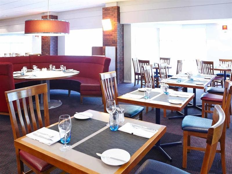Novotel Newcastle Airport 2