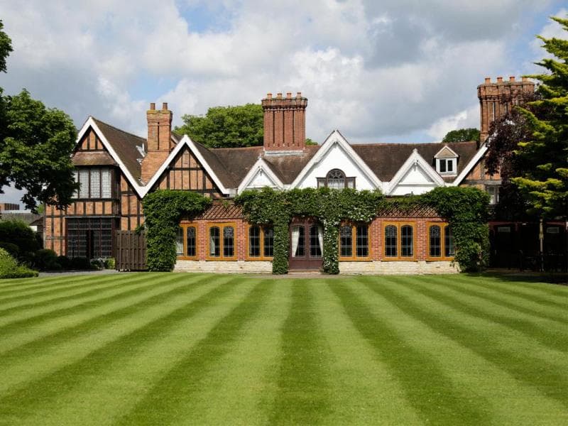 Macdonald Alveston Manor Hotel 3