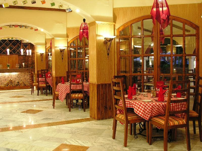 Pyramisa Hotel Luxor 1