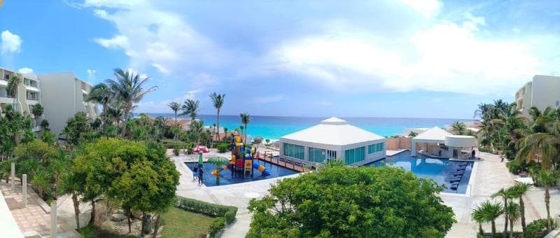 Solymar Beach and Resort 4