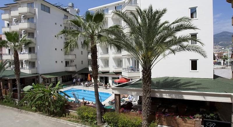 Remi Hotel photo 1