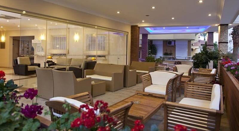 Remi Hotel 2