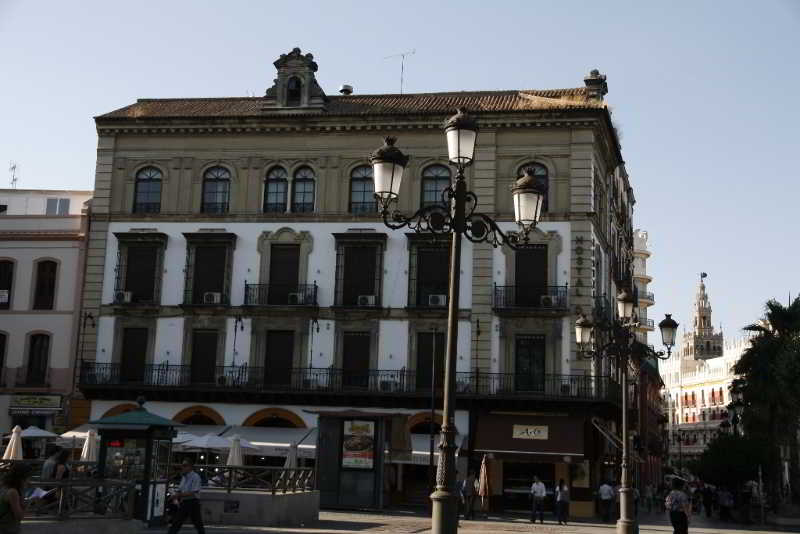 Hotel Tayko Sevilla main