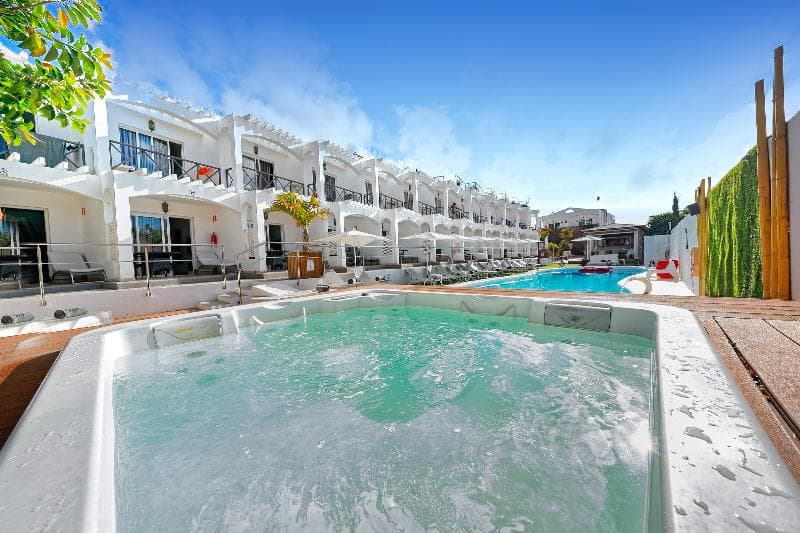 Vista Bonita Gay Resort (Adults Only) 2