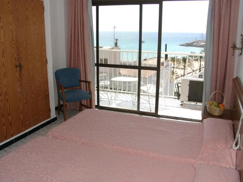 Amic Miraflores 3