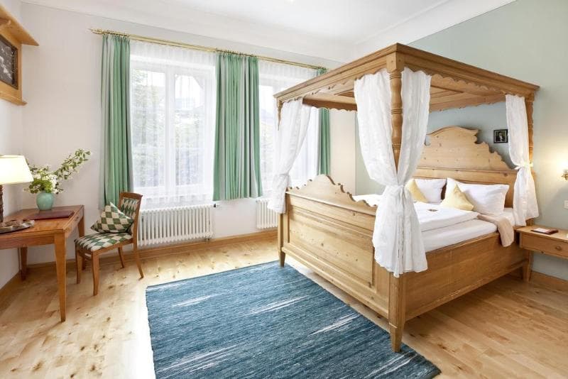Hotel Hirsch photo 1