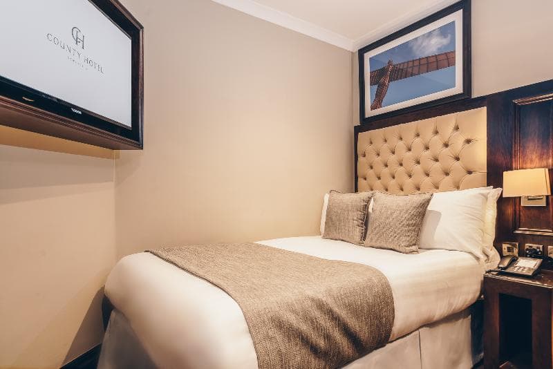 County Hotel 3