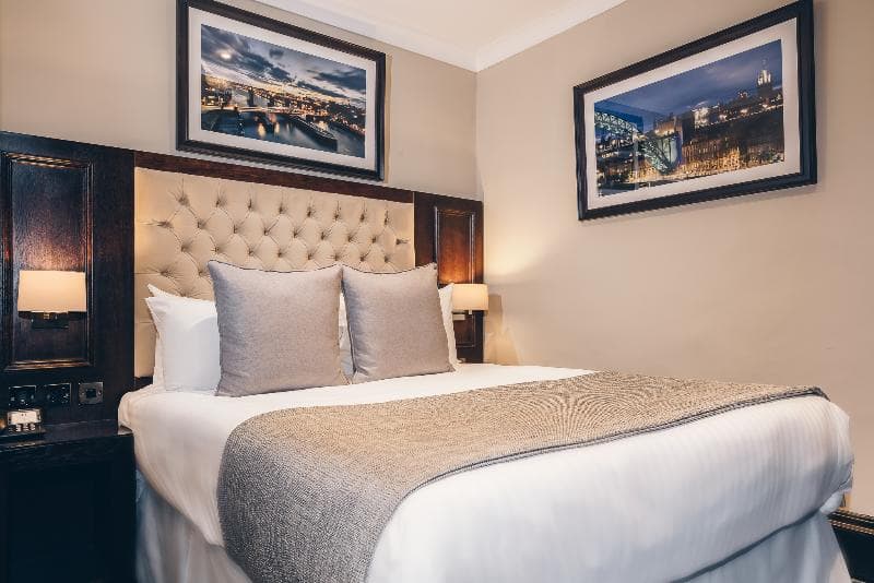County Hotel 4