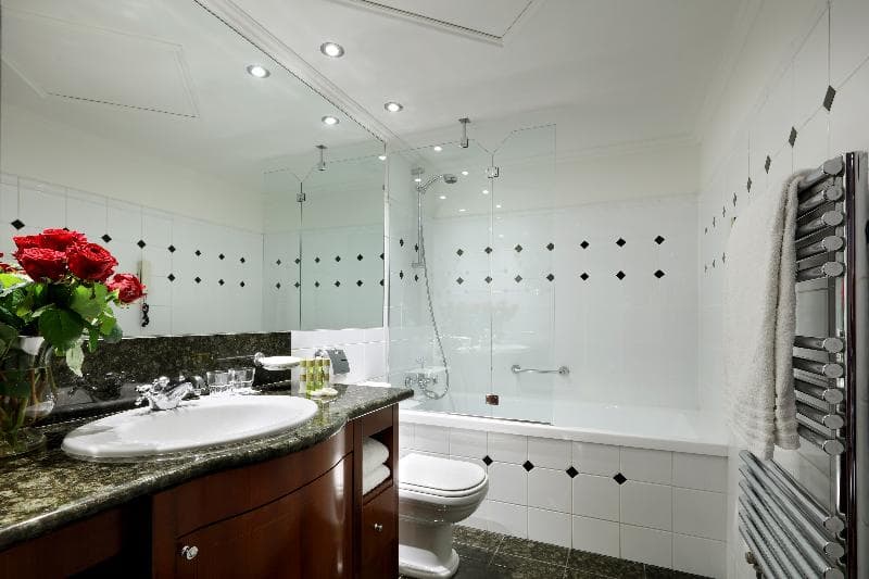 Hotel Eurostars Montgomery 5