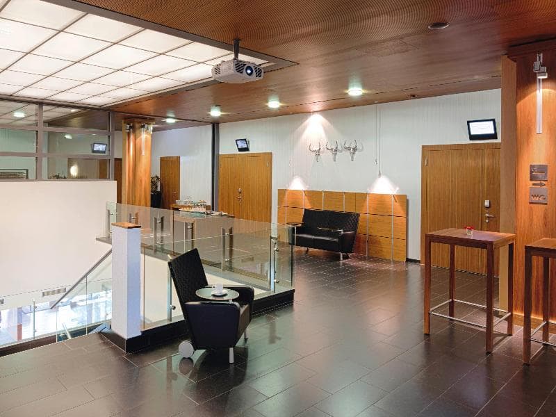 Mövenpick Hotel Zürich Airport 5