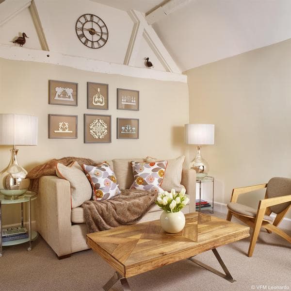 Dormy House 4