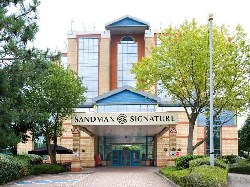 Sandman Signature London Gatwick Hotel 3