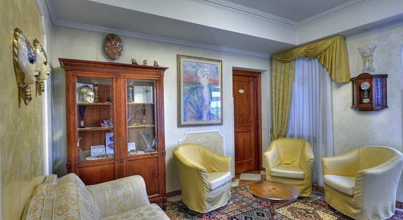 Romantik Hotel Russo Palace 5