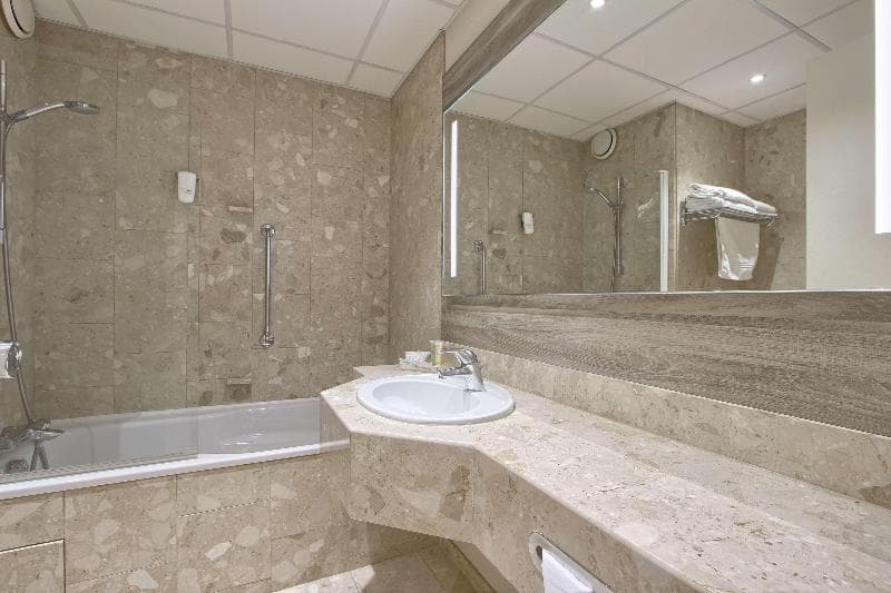 Best Western Plus Paris Orly Airport 5